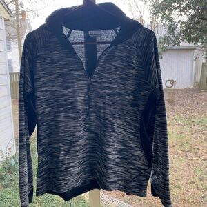 Columbia Woman’s  Charcoal and Black partial zip long sleeve top